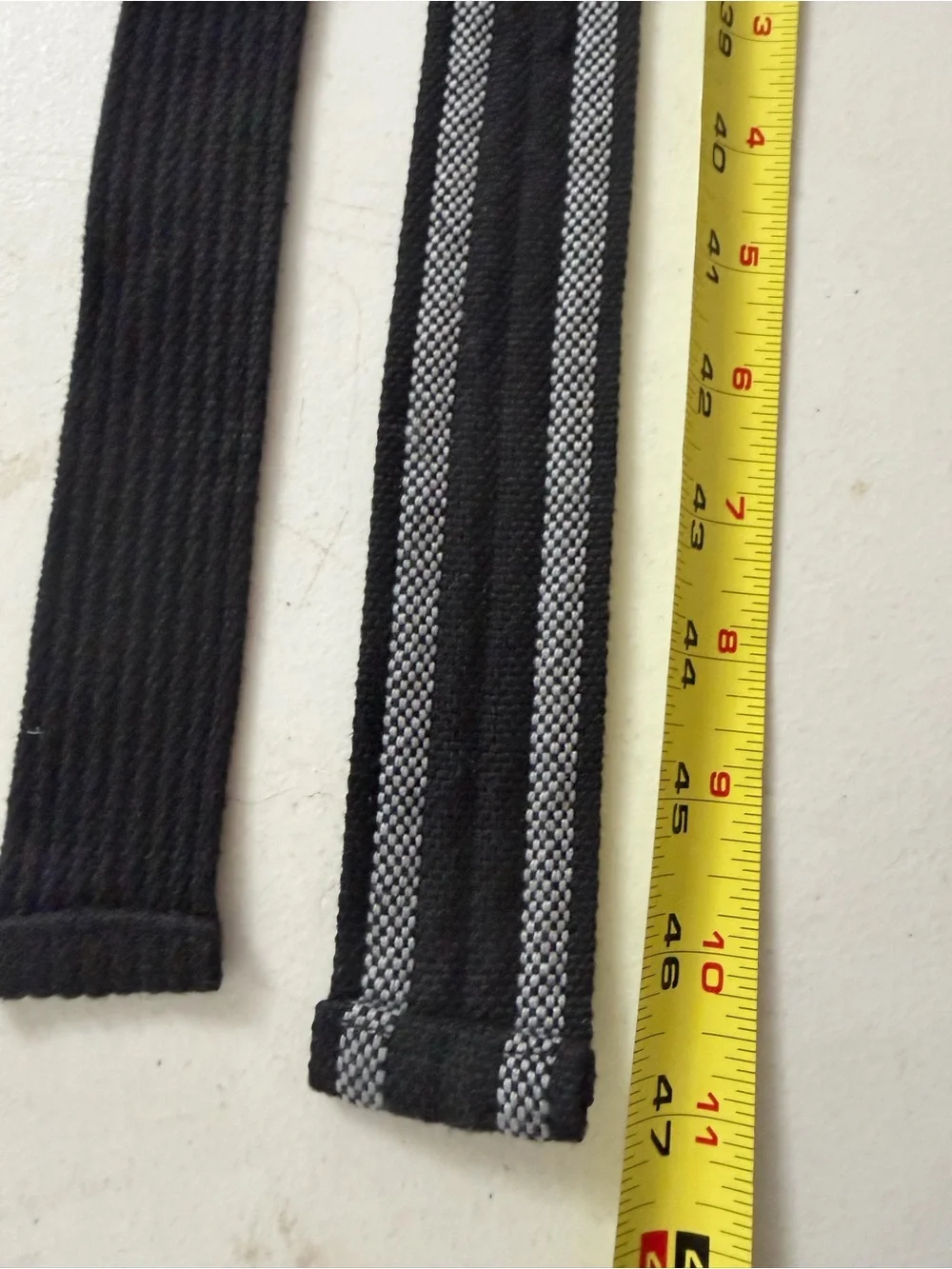 Men’s Durable Gray and Black Strap Belts